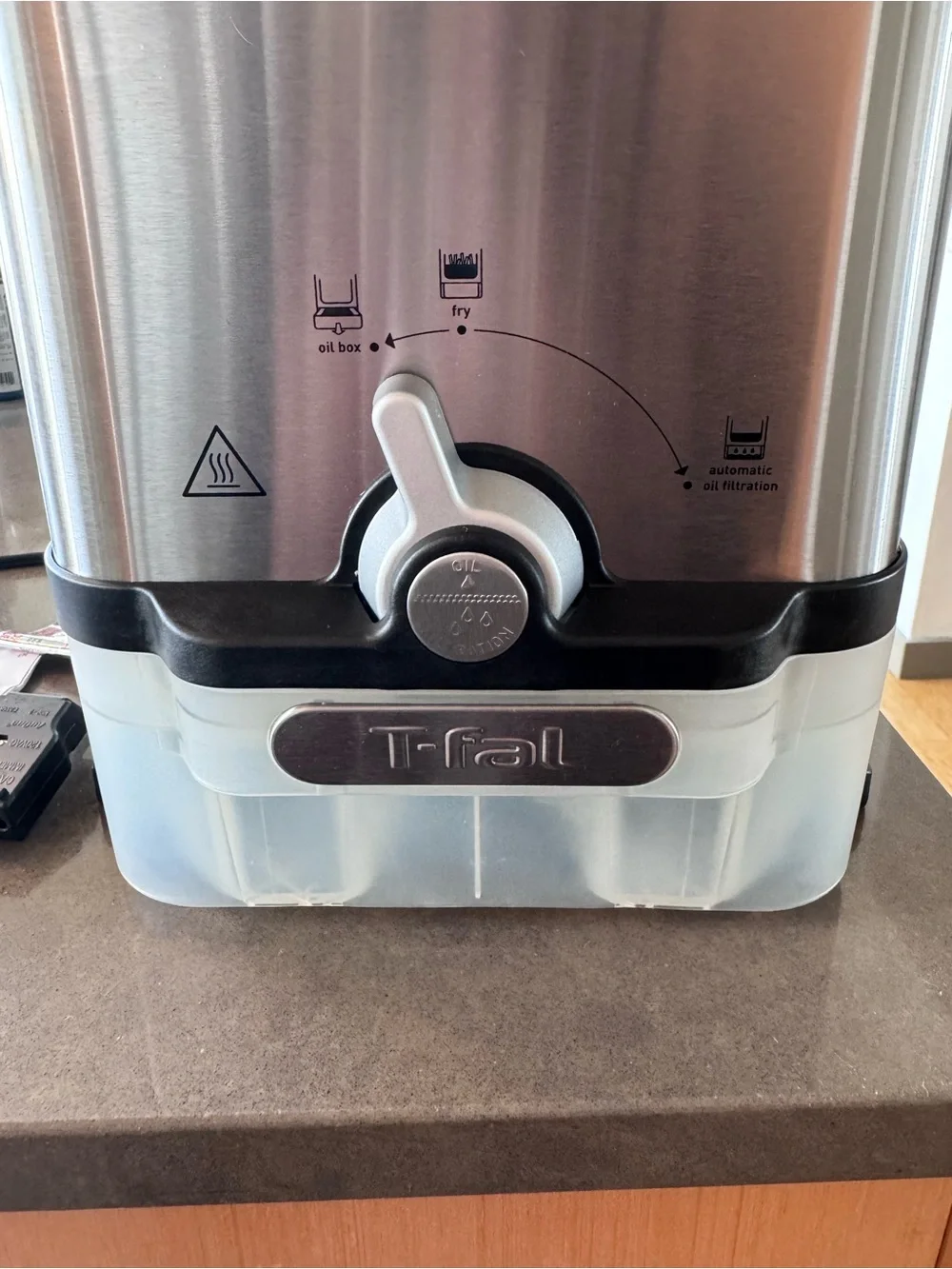 T-FAL Ultimate EZ Clean Deep Fryer 3.5 Liters, Oil Filtration System